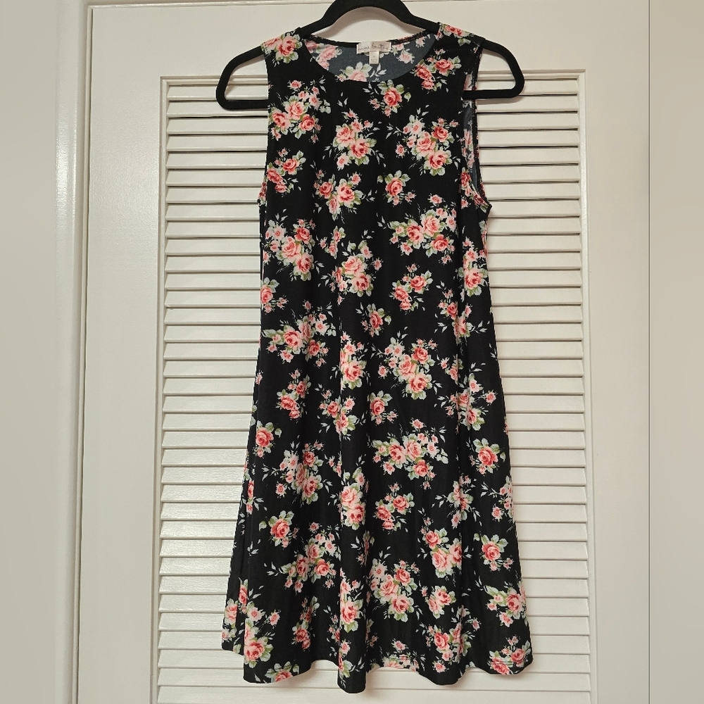 Nine Britton - Floral Sleeveless Dress With Pockets